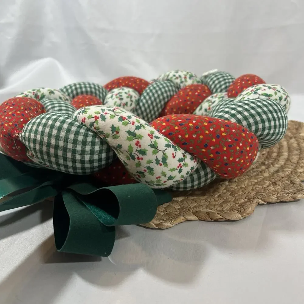 Vintage Christmas Wreath Braided Fabric Plush Hanging Holiday Velvet Green Bow